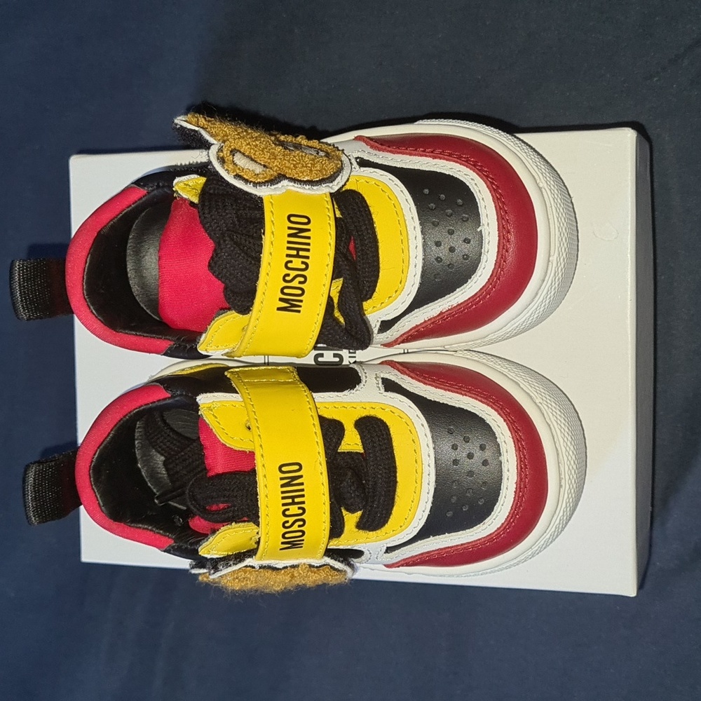Moschino toddler sneakers